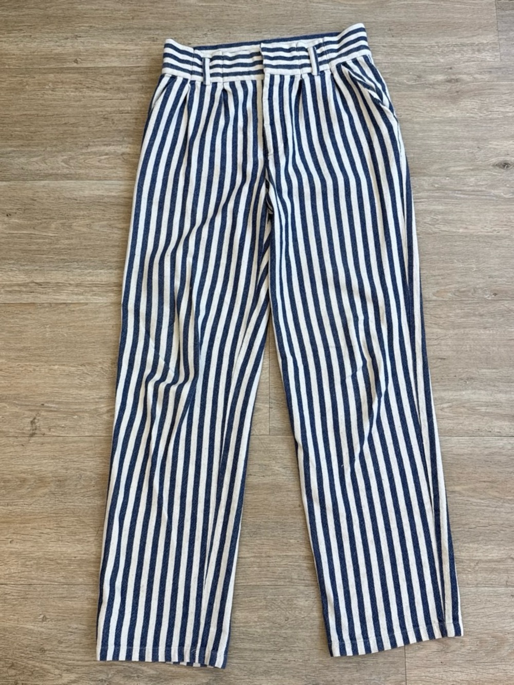 Polder Navy and White Paris Perth Vertical Stripe Pants 36